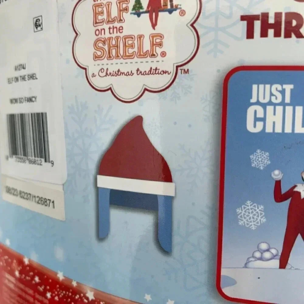 Elf on the Shelf Cozy Hat& Throw Wrap Set - Picture 5 of 7
